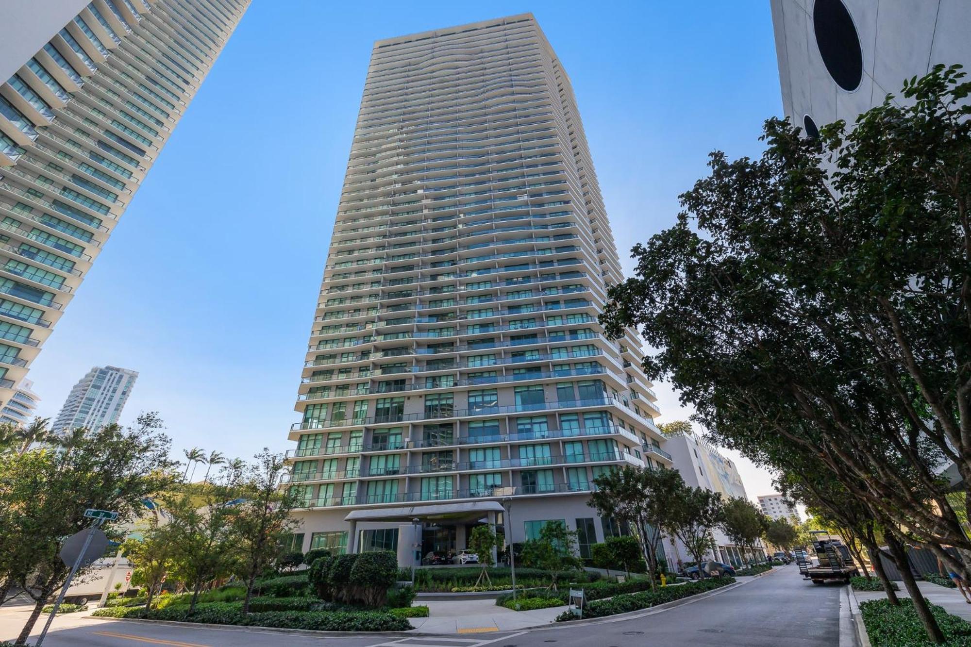 Unique High-Rise Condo In Miami Esterno foto