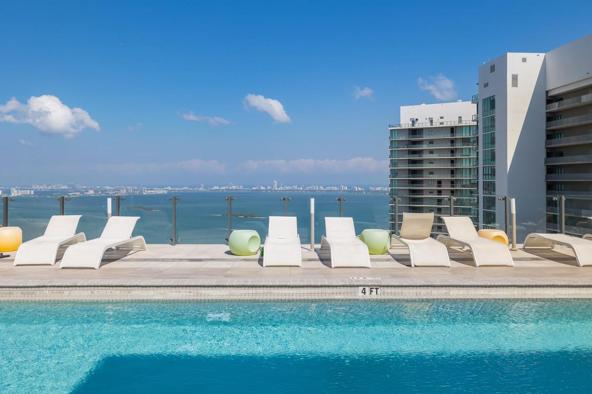 Unique High-Rise Condo In Miami Esterno foto